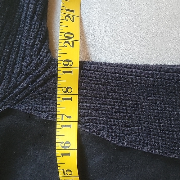 Black reversible, hooded sweater coat - Picture 7 of 7